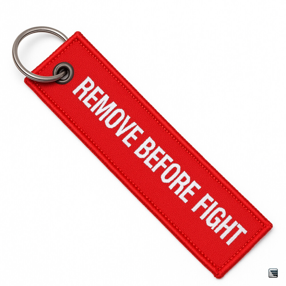 Klíčenka (přívěsek) Mars and Arms REMOVE BEFORE FIGHT - červená