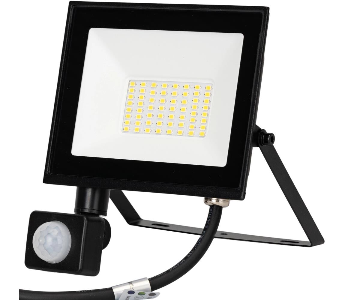 B.V.  - LED Reflektor se senzorem LED/30W/230V 4000K IP65