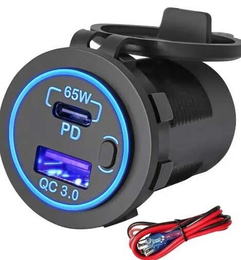Napájecí zdířka 12-24V/65W USB-A QC plus USB-C PD kulatá