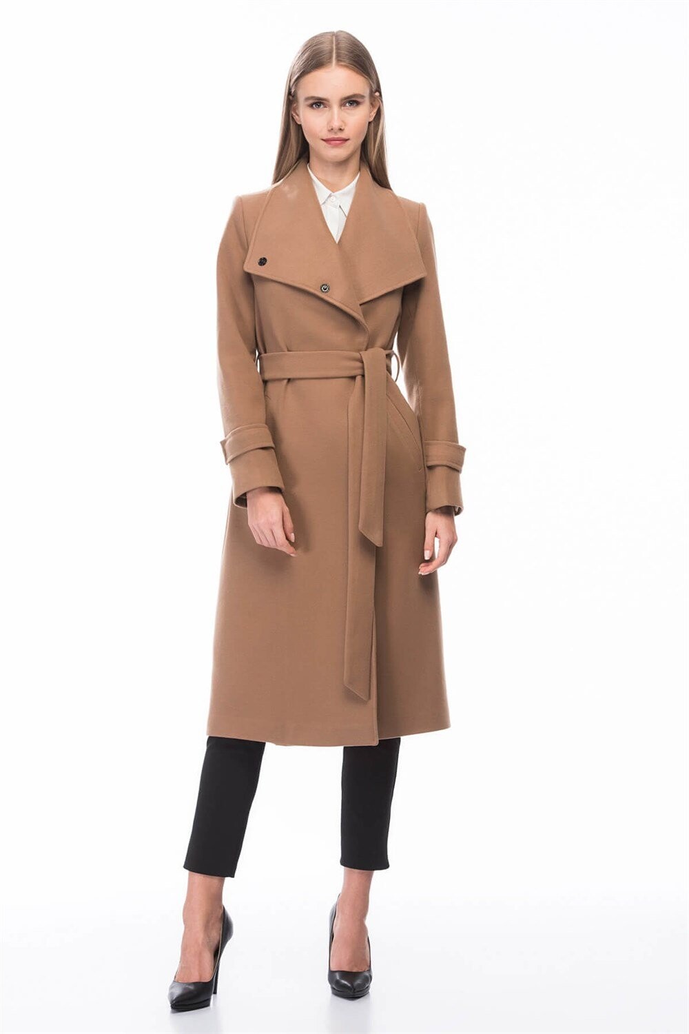 Z6645 DEWBERRY LADIES' COAT-CAMEL