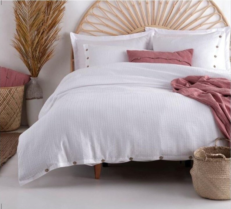 Bílé povlečení na dvoulůžko/prodloužené z bavlny Renforcé 240x220 cm Como Striped – Mila Home Luxury