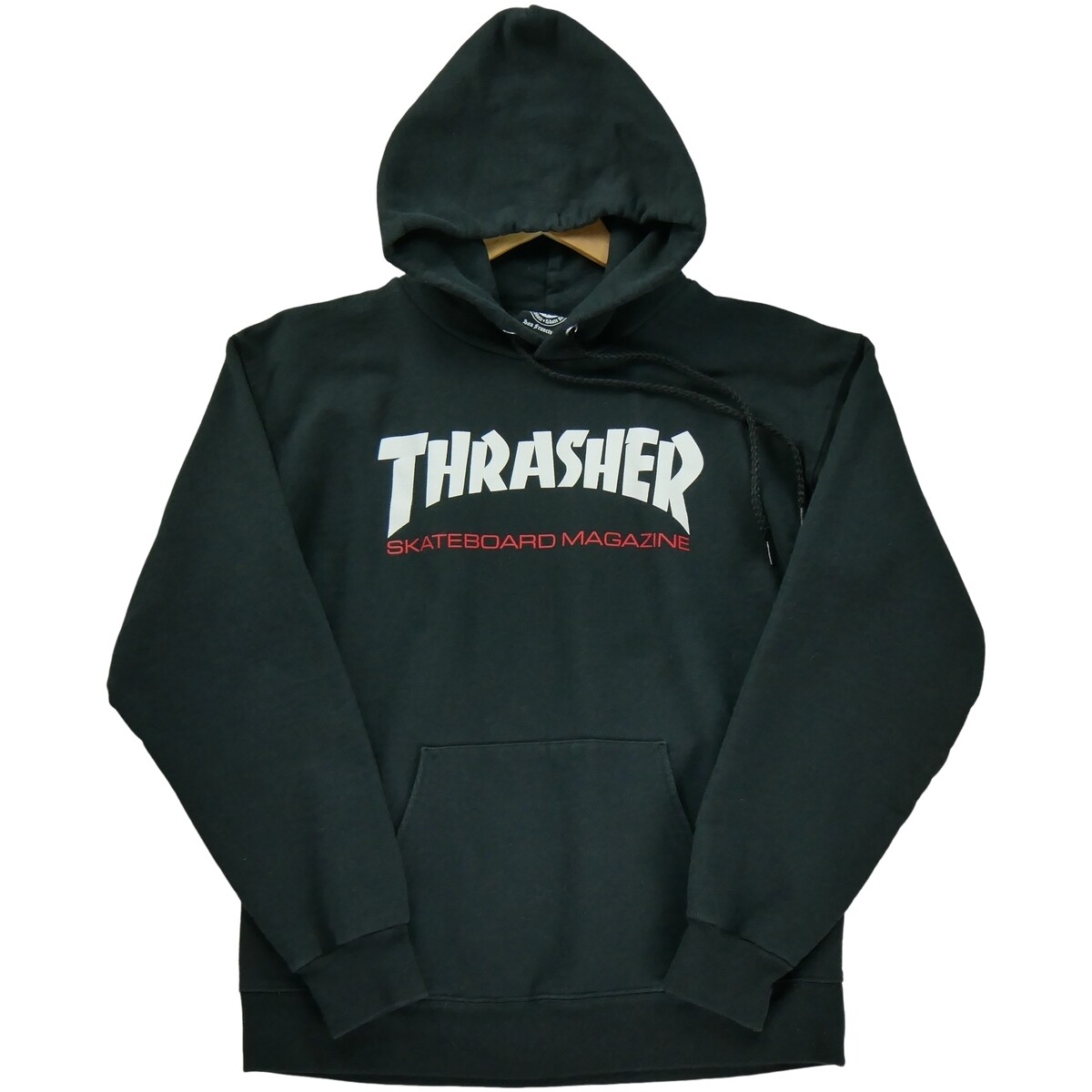 Thrasher  215236  Černá