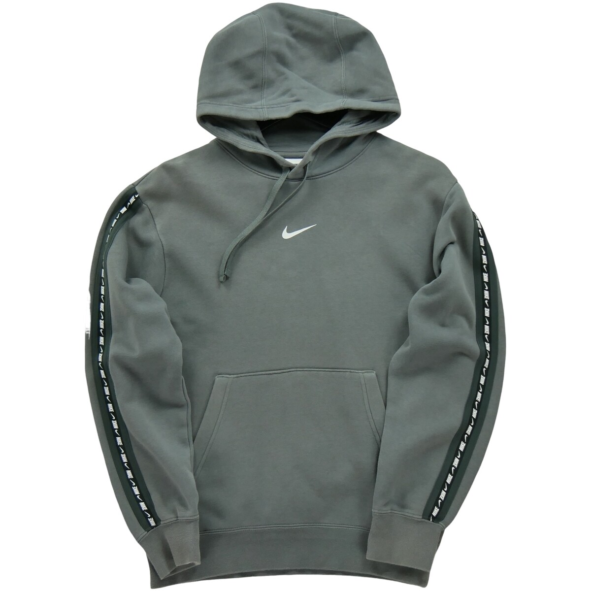 Nike  220822  Šedá