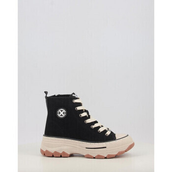 Xti  15132101  Černá