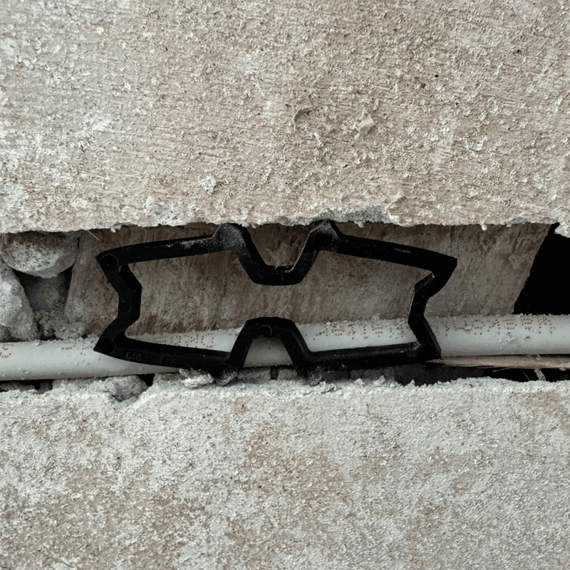 DUOCLIPS kabelová příchytka do šířky drážky 22mm až50mm