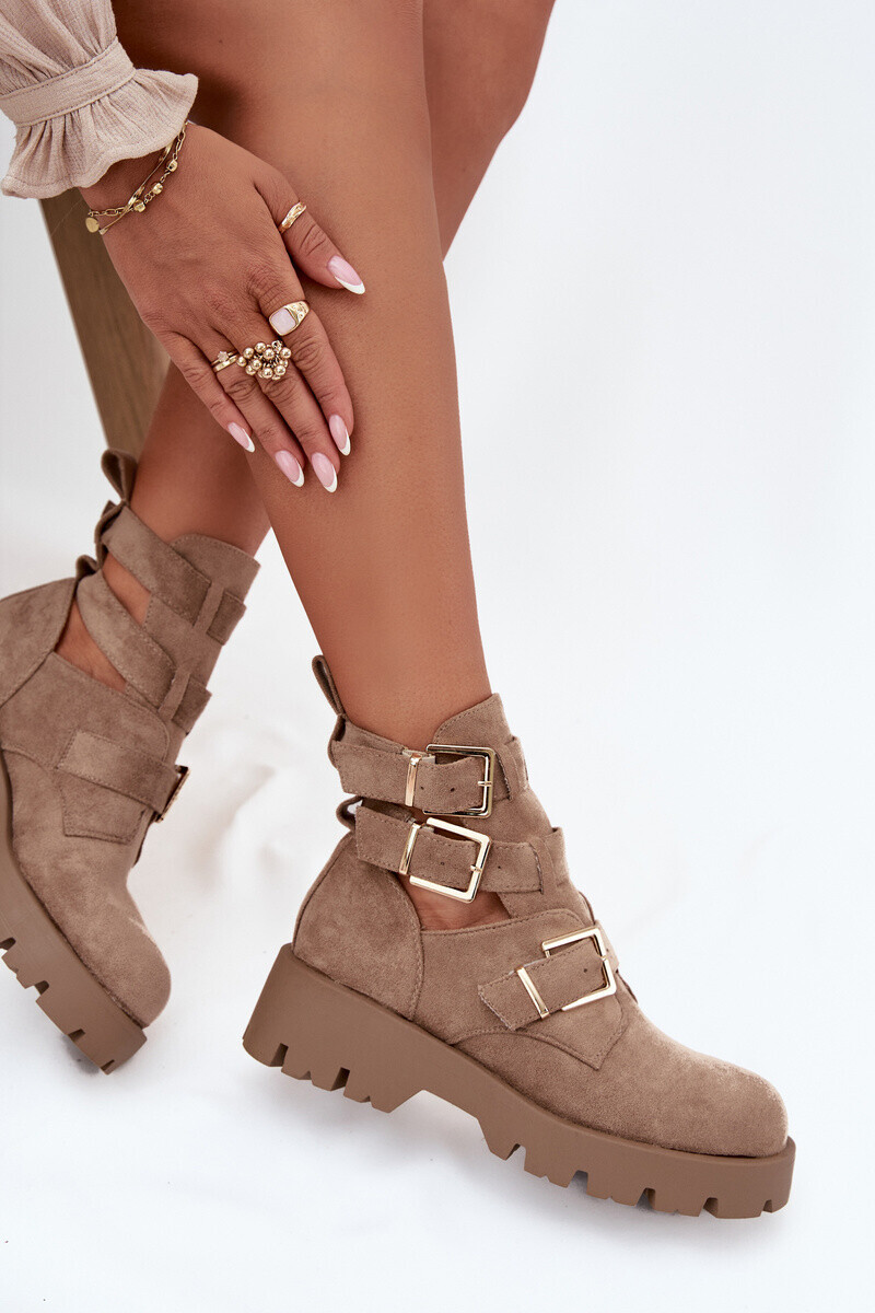 Boto Dámské kotníkové boty s pásky a stříbrnými sponami béžové Helisse