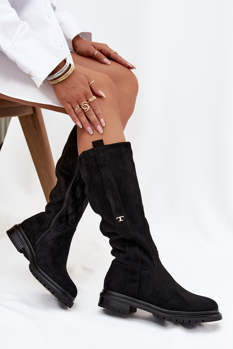 Boto Dámské kozačky s teplou podšívkou na rovné podrážce ekologický semiš černé Delyssa