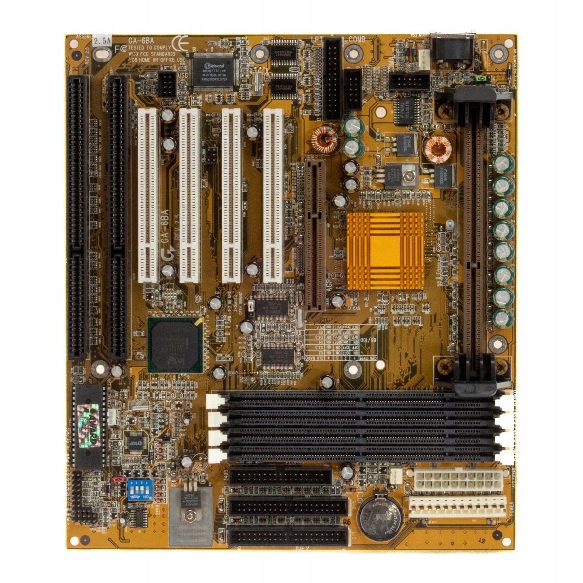 Gigabyte GA-6BA SLOT1 4x Sdr Udimm Agp 4x Pci 2x Isa