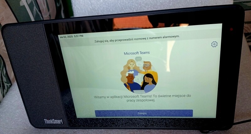 Lenovo ThinkSmart View CD-18781Y 8