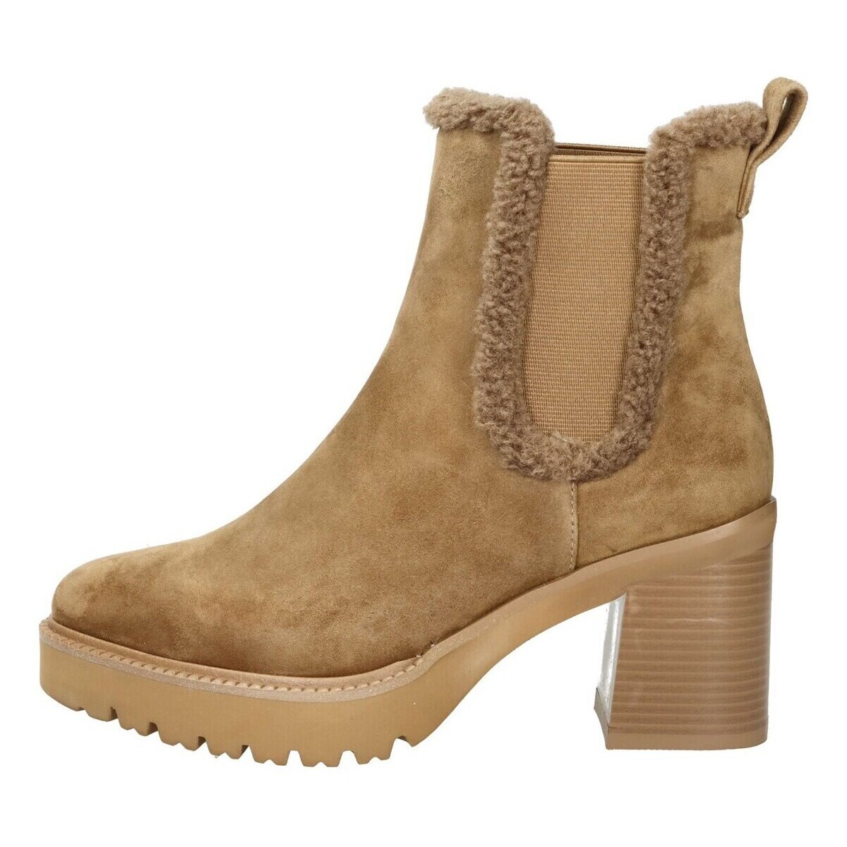 CallagHan  679969  Hnědá