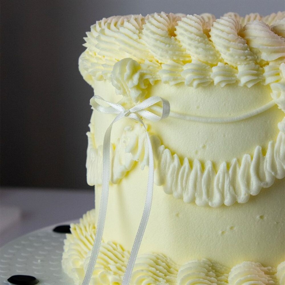 Ozdoby na dort mašle – bílé 8 ks - PME