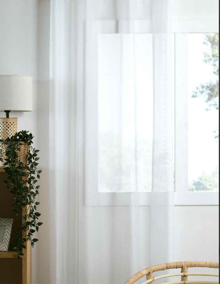 Dekorační dlouhá záclona s řasící páskou WOOD bílá 140x245 cm (cena za 1 kus) MyBestHome