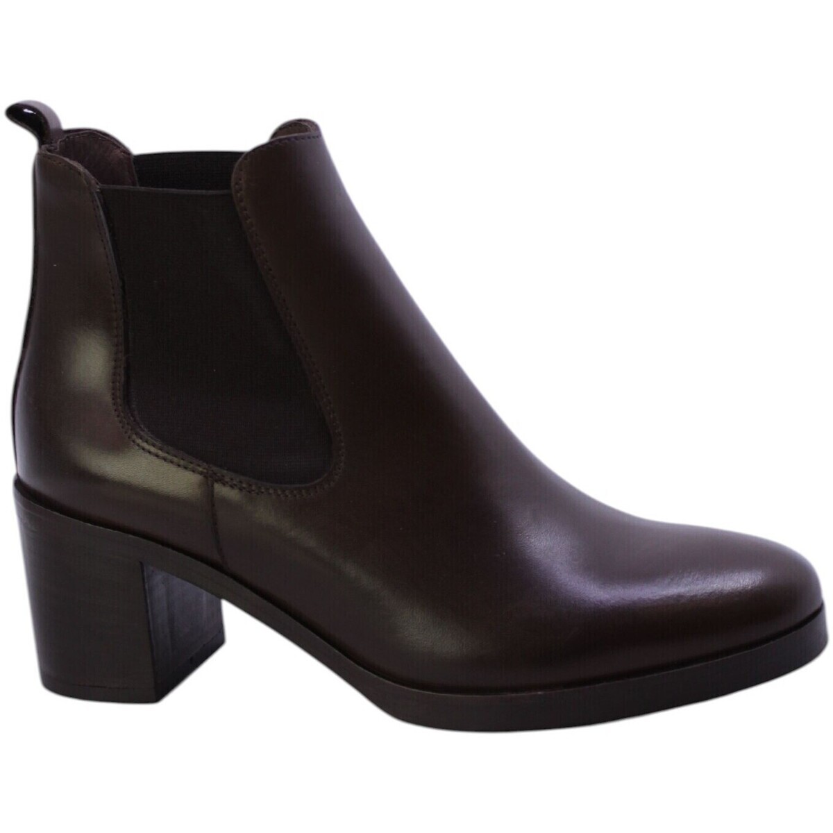 J-Ero'  93448  Hnědá