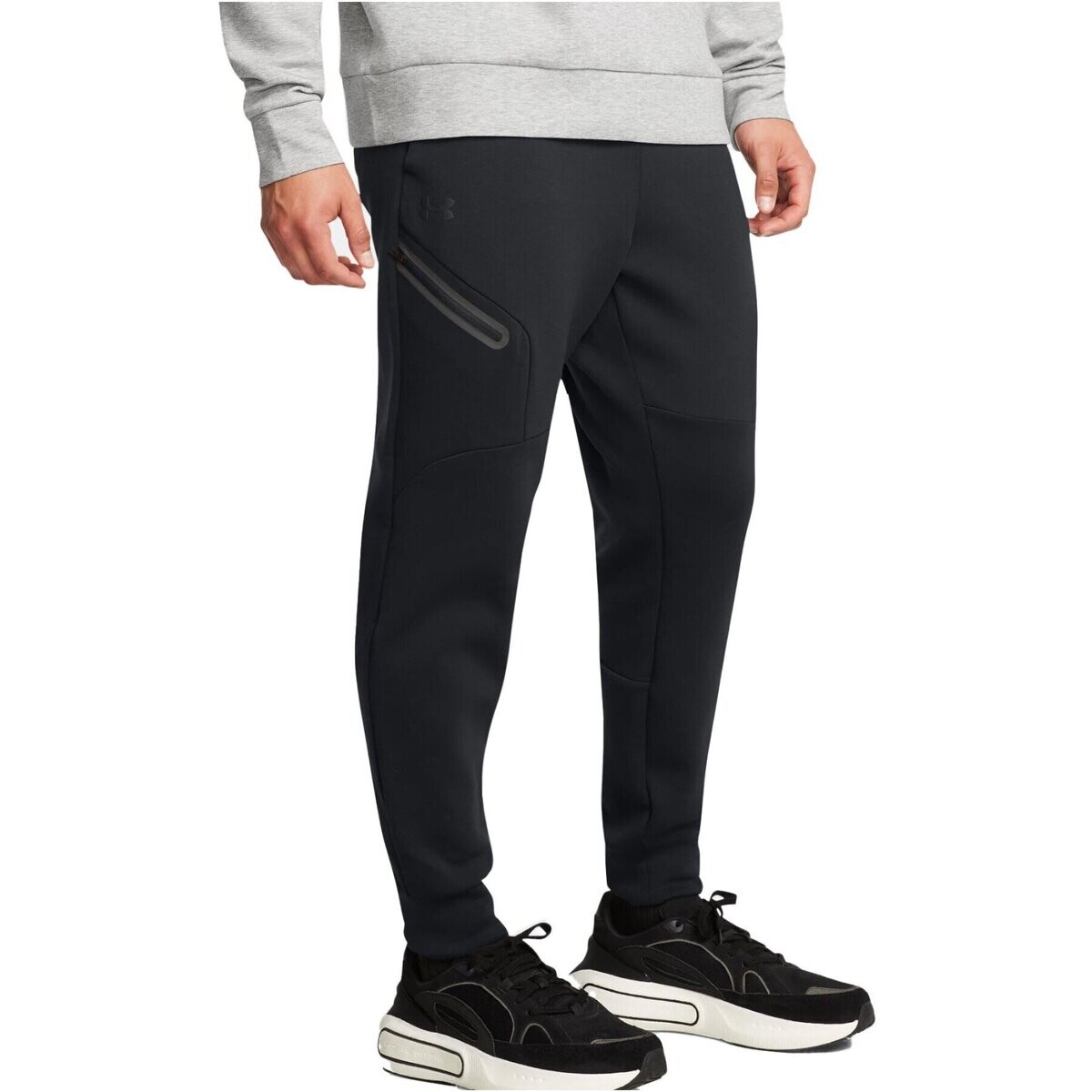 Under Armour  1389353-001  Černá