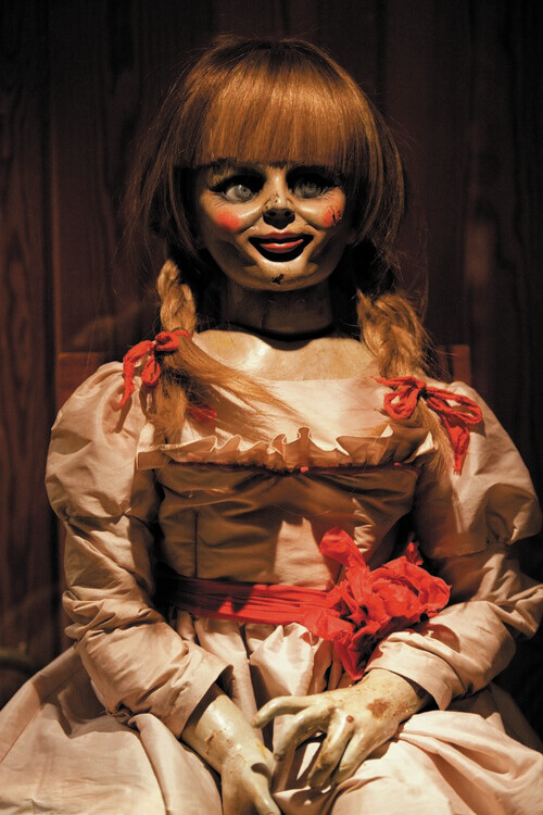Europosters Umělecký tisk Annabelle - Doll, 26.7 × 40 cm