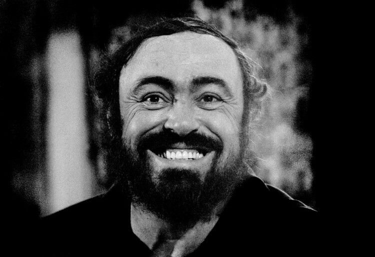 Michel Linssen Fotografie Luciano Pavarotti, Michel Linssen, 40 × 26.7 cm