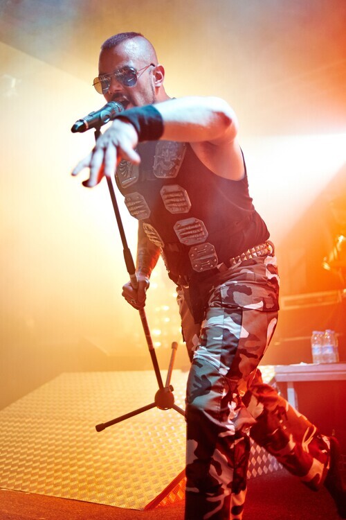 Gary Wolstenholme Fotografie Sabaton Perform At The Corporation In Sheffield, Gary Wolstenholme, 26.7 × 40 cm