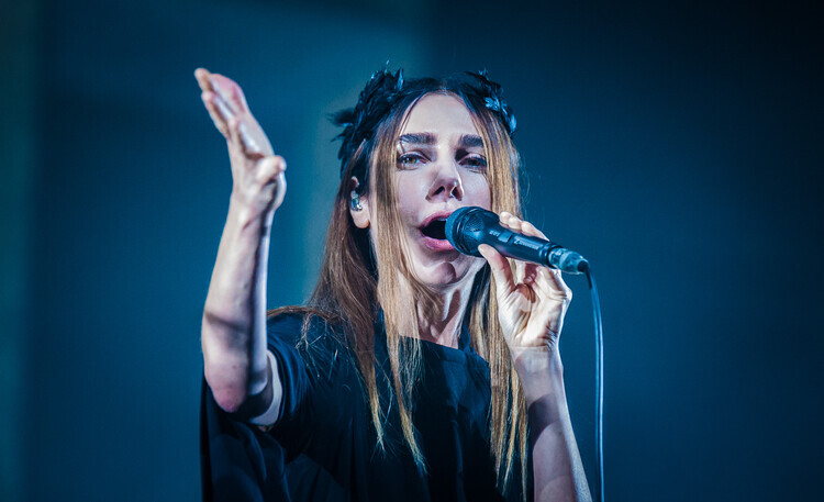 Venla Shalin Fotografie PJ Harvey Performs At The O2 Academy Brixton, Venla Shalin, 40 × 24.4 cm