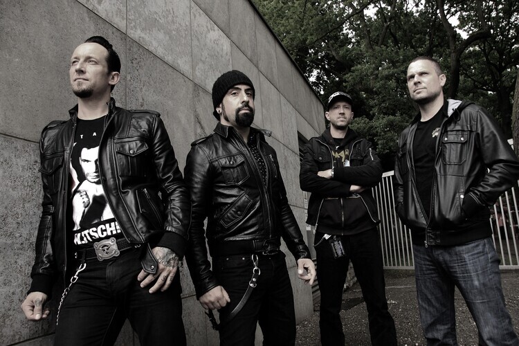 Mick Hutson Fotografie Volbeat, Mick Hutson, 40 × 26.7 cm