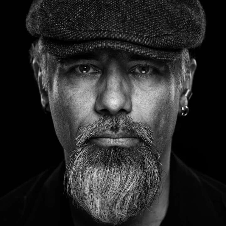 Světlo v ateliéru: Jak ovládnout svícení pro portrétní fotografii