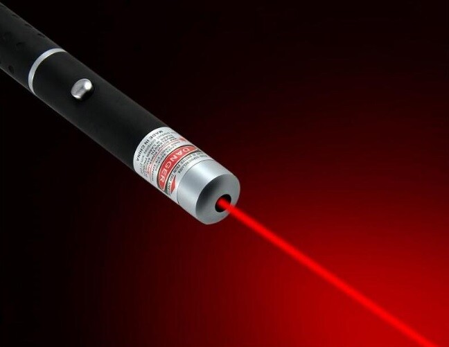 Výkonný laser - červený