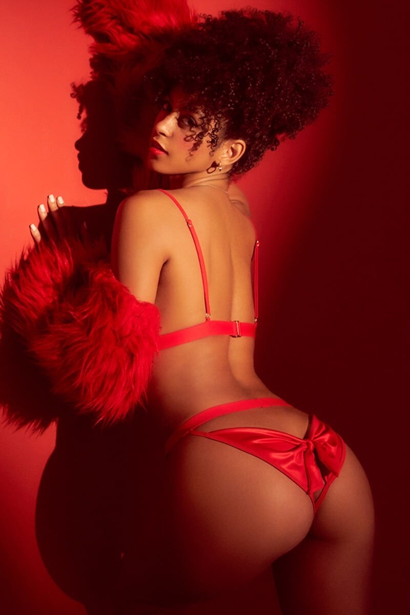 Červený dvoudílný open-bra set 8901