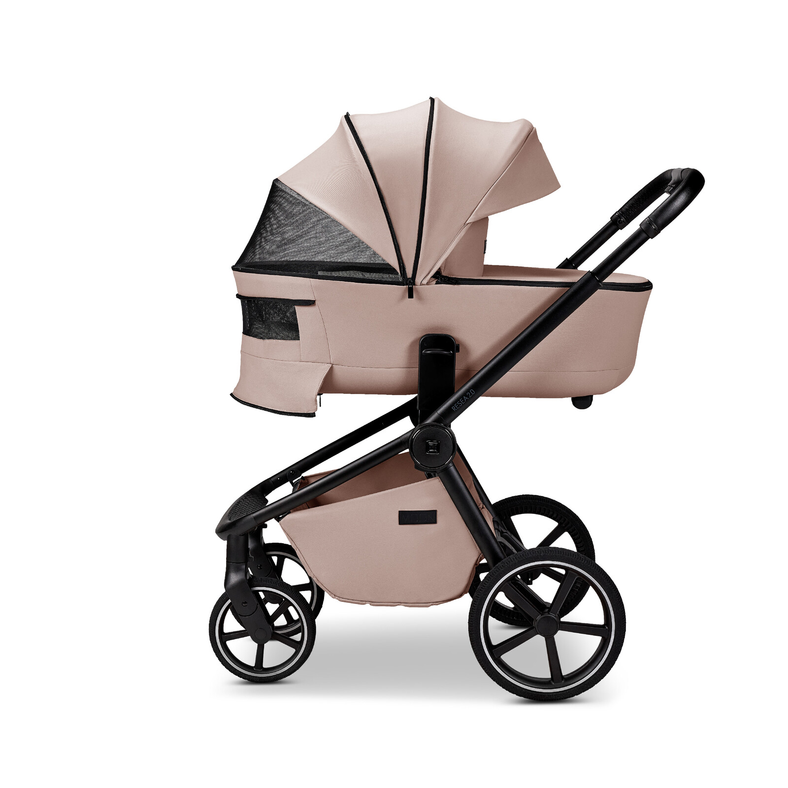 Moon SET MAXI Resea 2.0 - SAND, včetně adaptérů, pláštěnky, nánožníku black, přebalovací tašky, moskytiéry, sluneční clony, autosedačky Cosmo Black a isofix báze