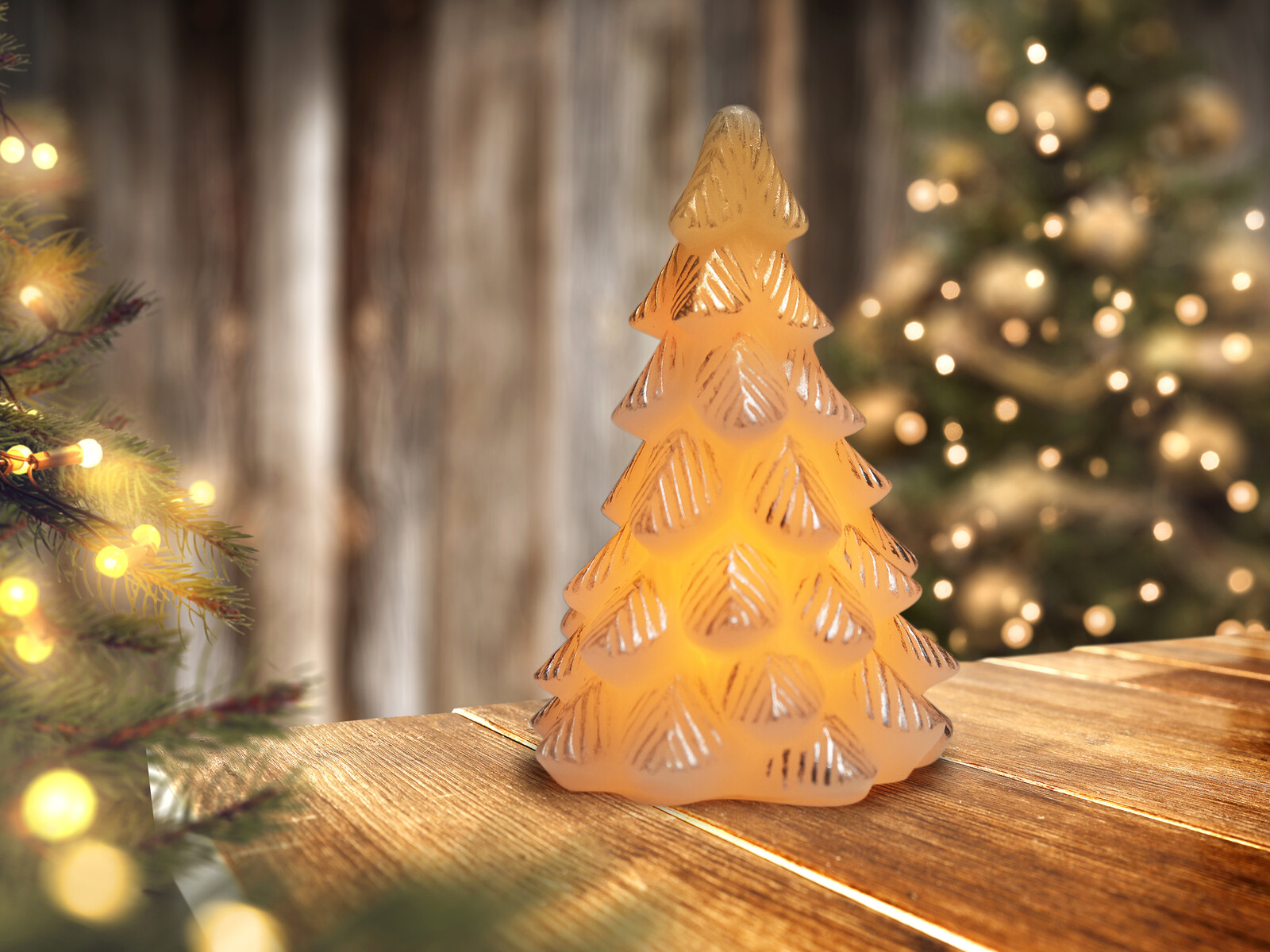 Stříbrný stromek ve vosku | LED svítící dekorace s časovačem | 19 cm