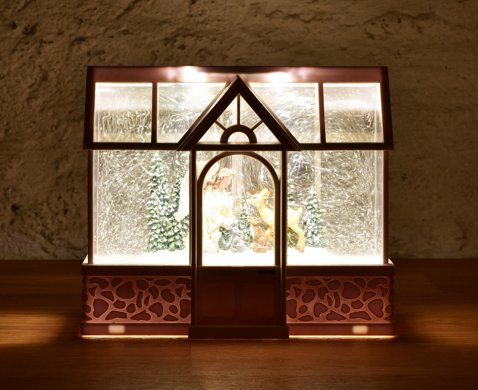 TŘPYTIVÝ SKLENÍK SNĚŽENÍ | svítící LED domeček s melodií a poletujícími vločkami | 23 cm