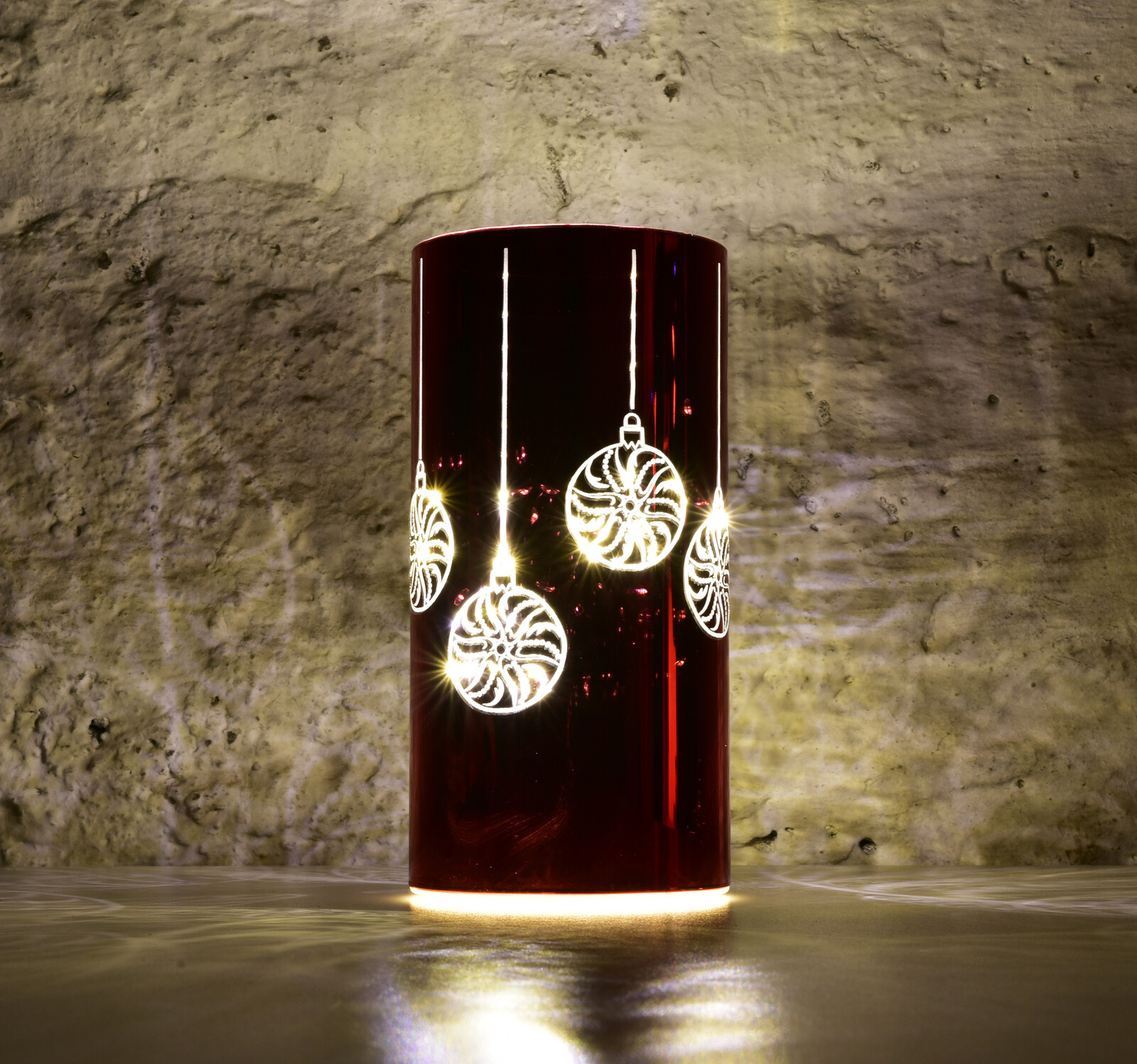 VÁNOČNÍ ZÁŘE | skleněný svícen s LED osvětlením | 20,5 cm | červený