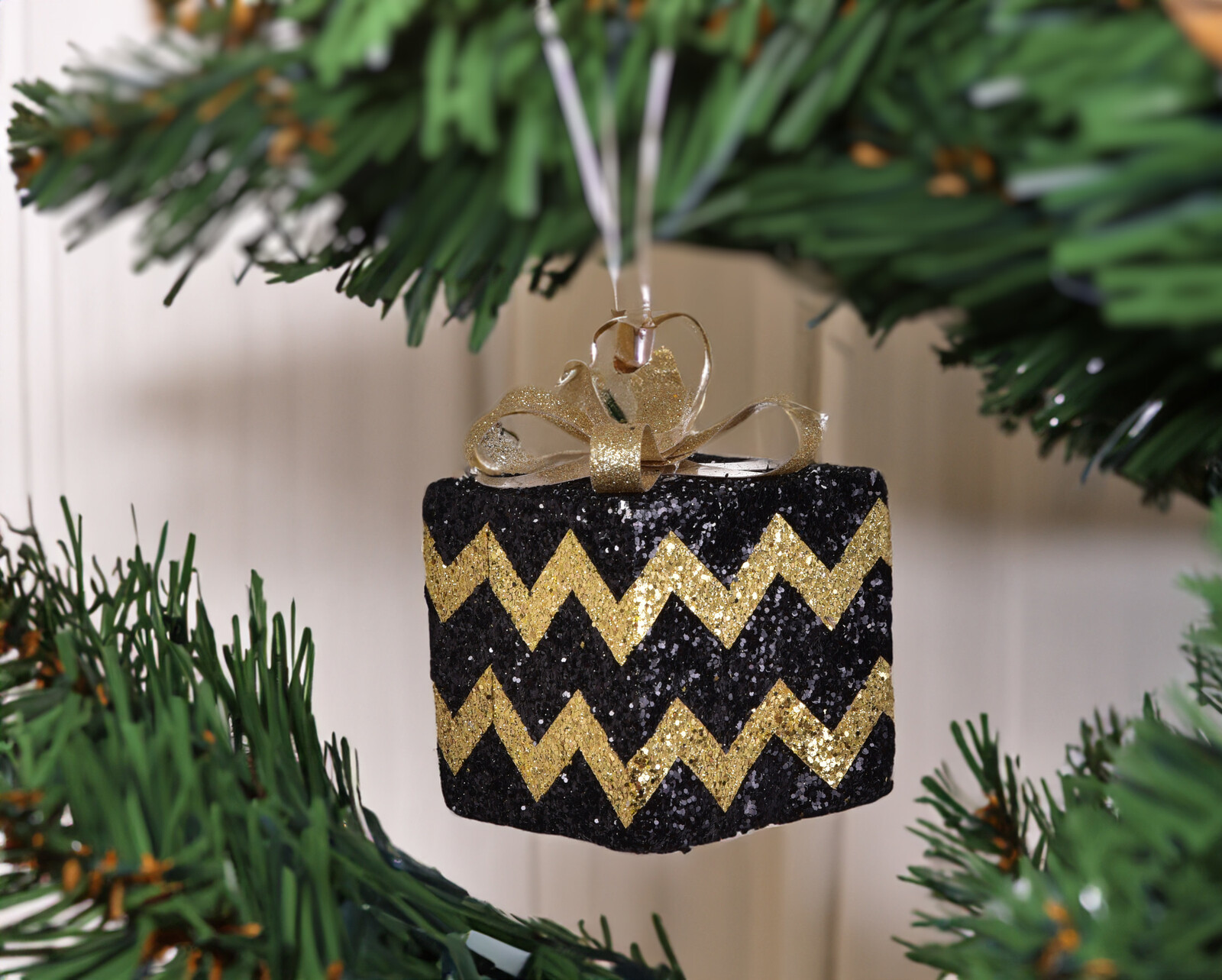 ONYX & ZLATO | třpytivý závěsný dekorativní dárek | 11 cm