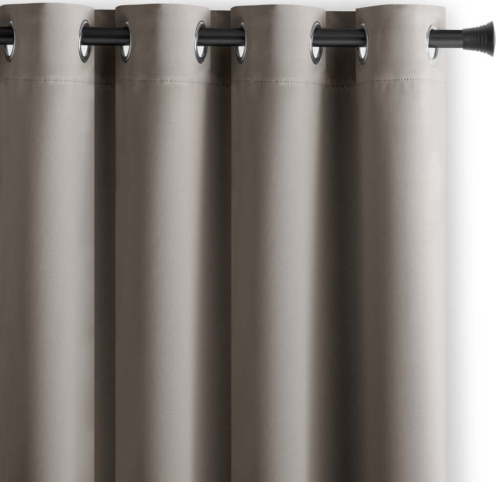Šedobéžový zatemňovací závěs 140x245 cm Eyelets – Restilo