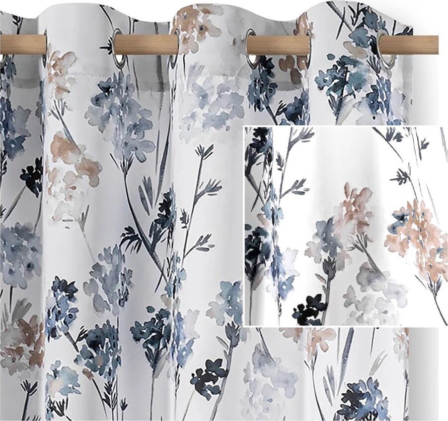 Bílý/světle modrý dimout závěs 135x250 cm Solkone – Restilo