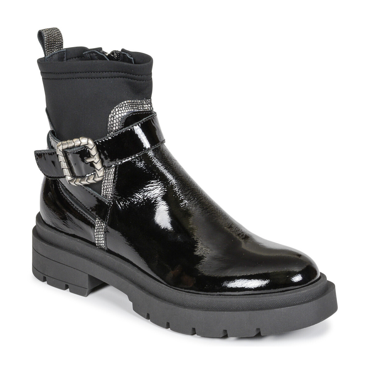 Regard  CALVI  Černá