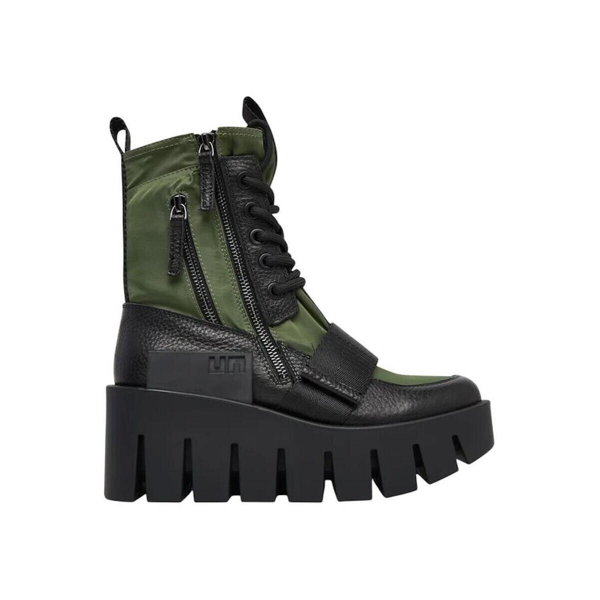 United nude  -  Zelená