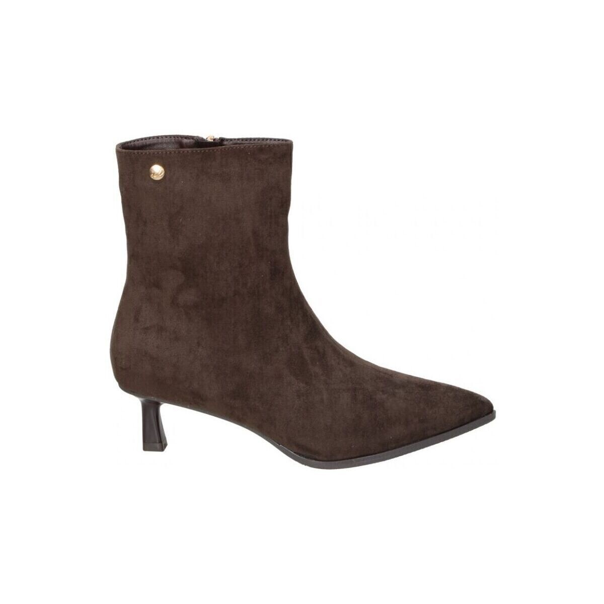 Isteria  549  Hnědá