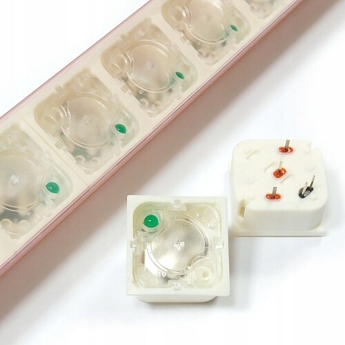 [ 10 Ks ] 3.14.001.032 Přepínač No 35V 0,1A Led zelená