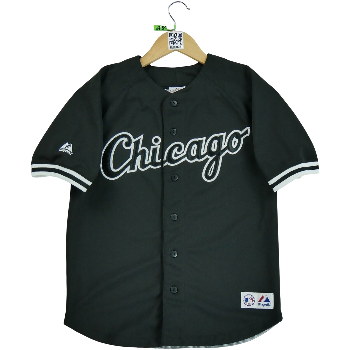 Majestic  173922  Černá