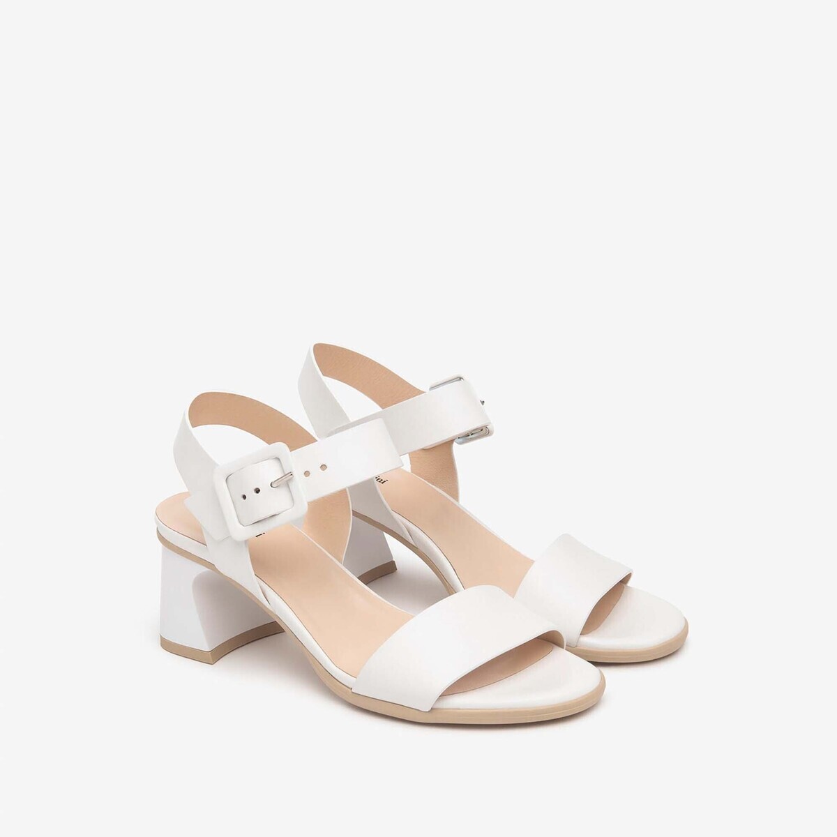 NeroGiardini  Nappa Pandora Tr Lierna 8390 Natur  Bílá