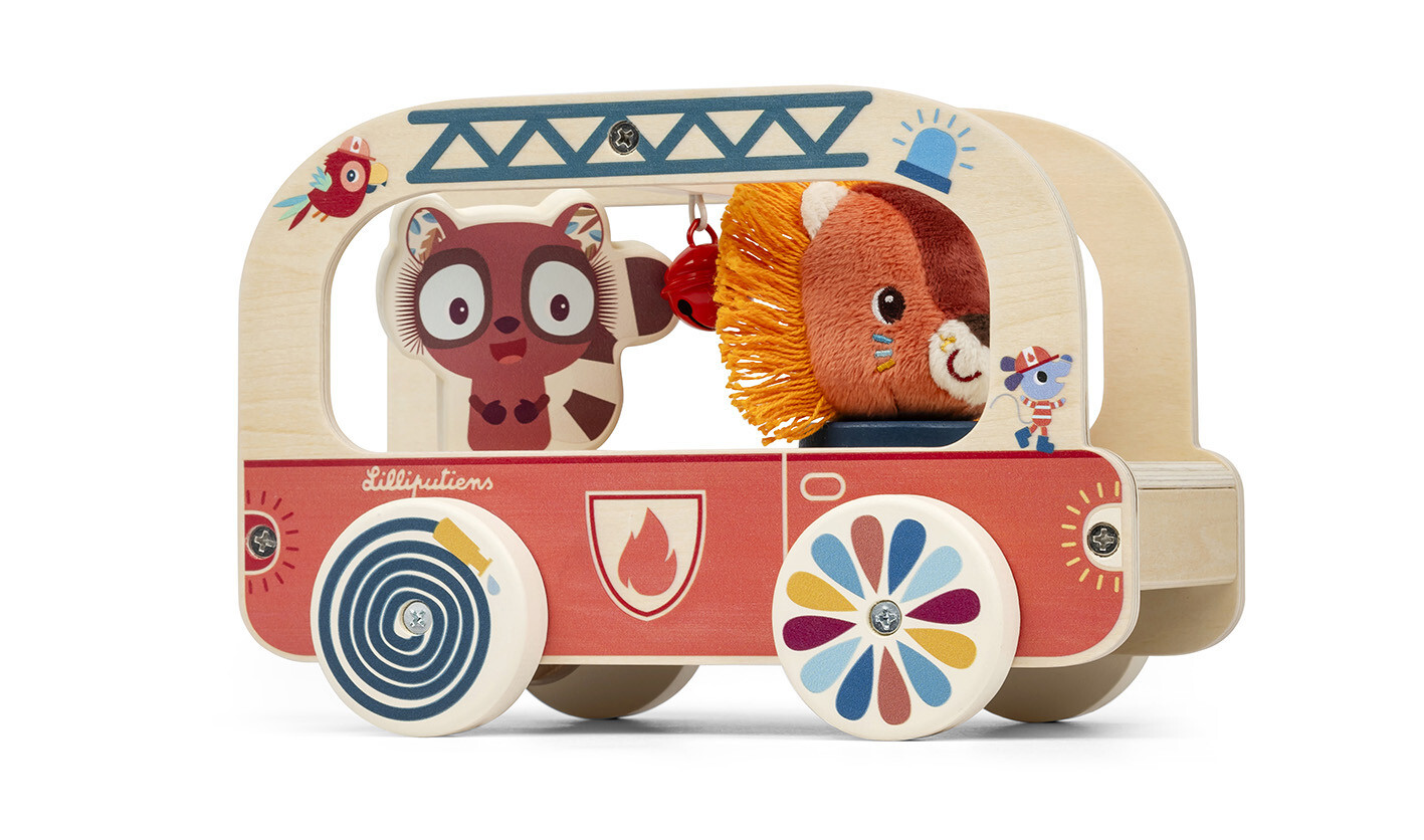 Lilliputiens - dřevěný hasičský vůz - lev Jack