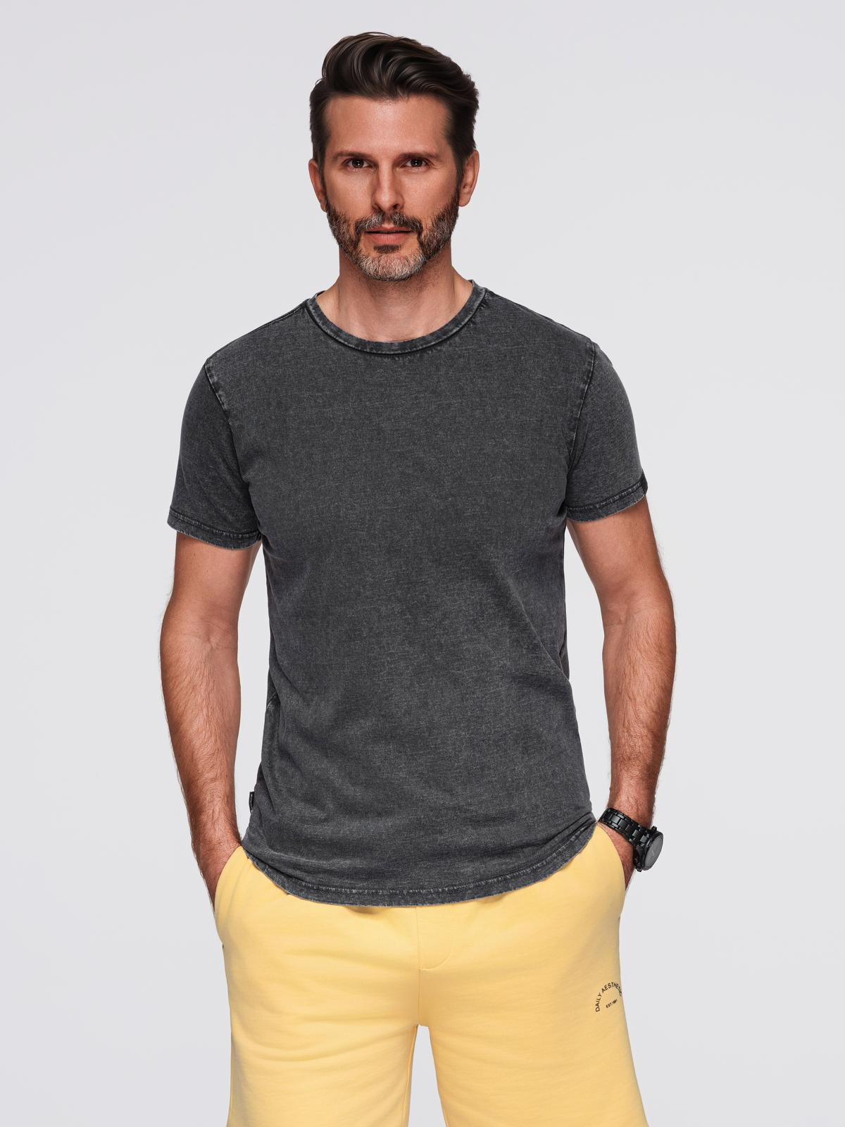 Ombre Men's T-shirt with wash effect - black