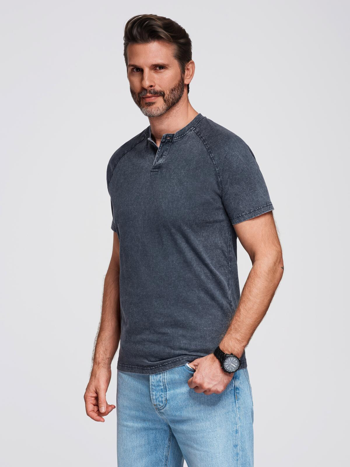 Ombre Men's t-shirt with wash effect and buttons at neckline - navy blue