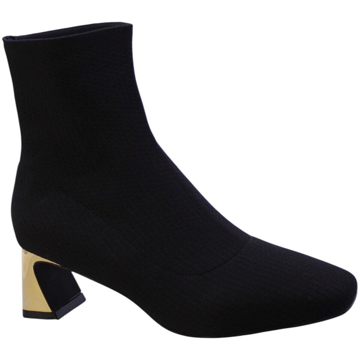 Gioseppo  466774  Černá