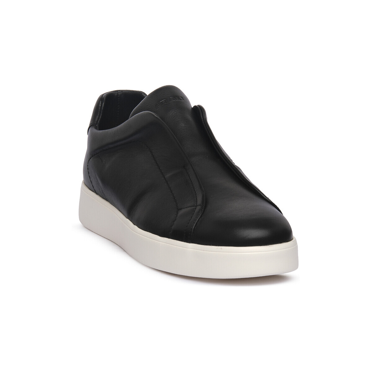 Frau  SURF NERO PANNA  Černá