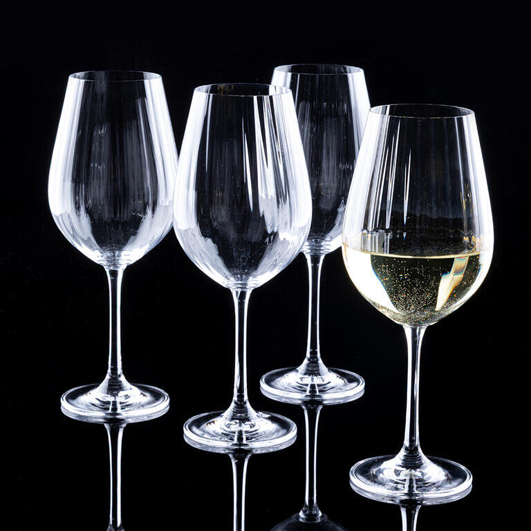 Sada 4 ks křišťálových sklenic na bílé víno s jemnou vlnkou 520 ml