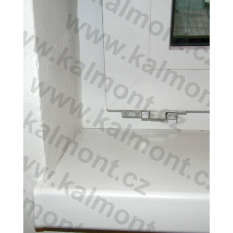 Dětská samočinná pojistka na okno a balkonové dveře