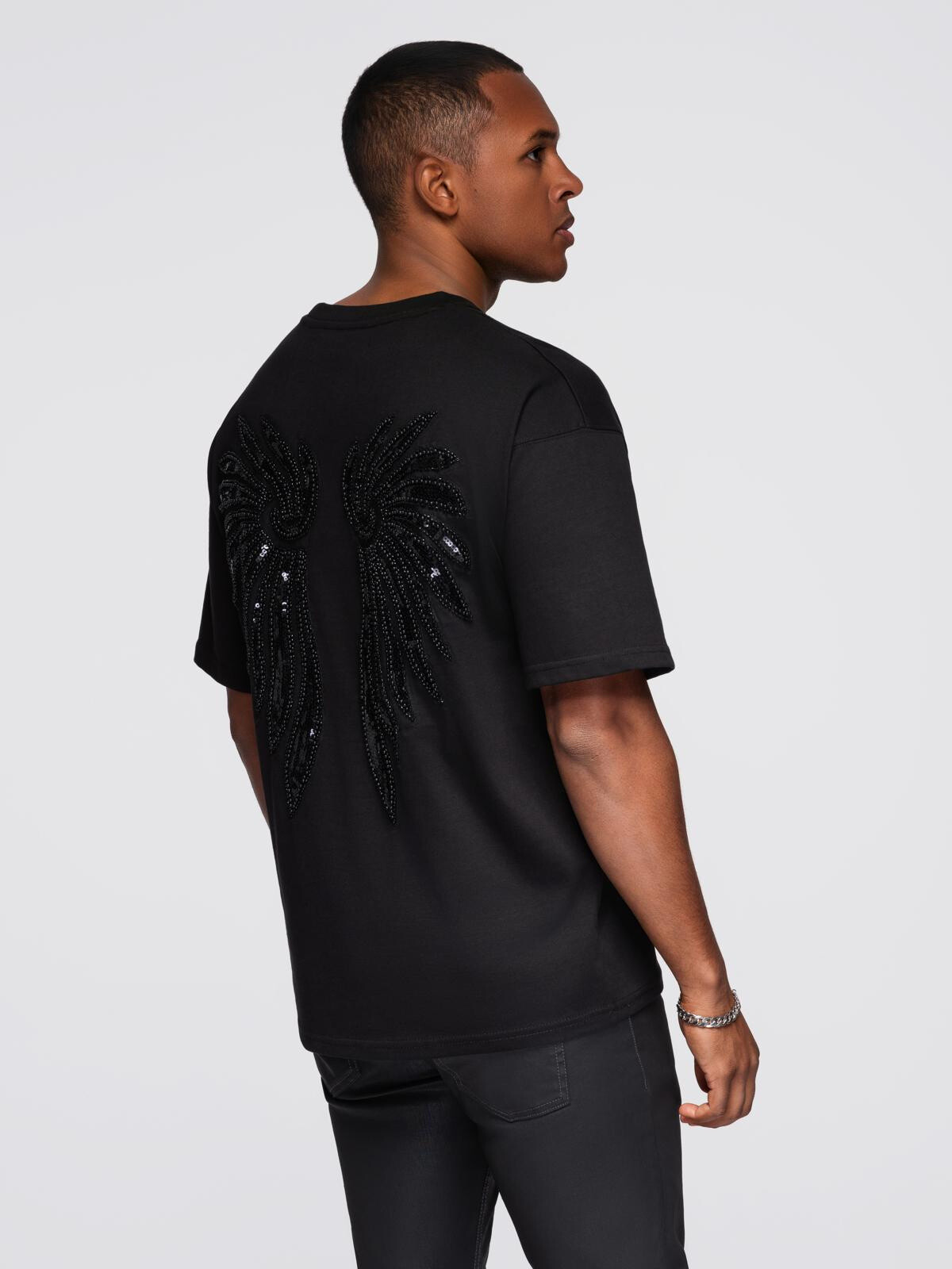 Ombre Men's cotton T-shirt with sequin wing motif on back - black