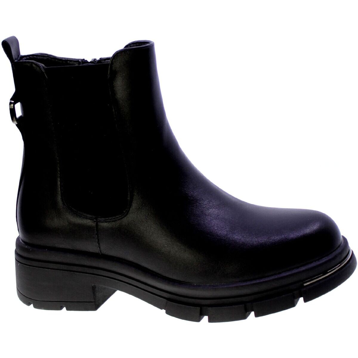 Yanema  347790  Černá