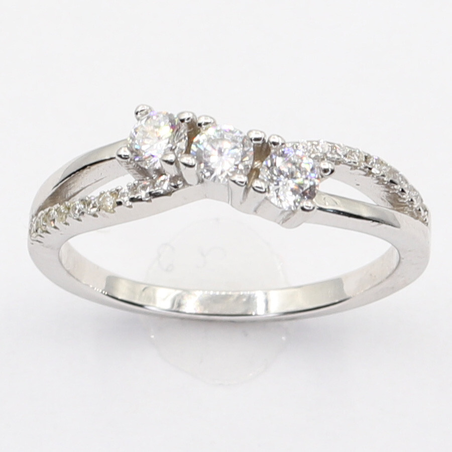 Stříbrný prsten R3297