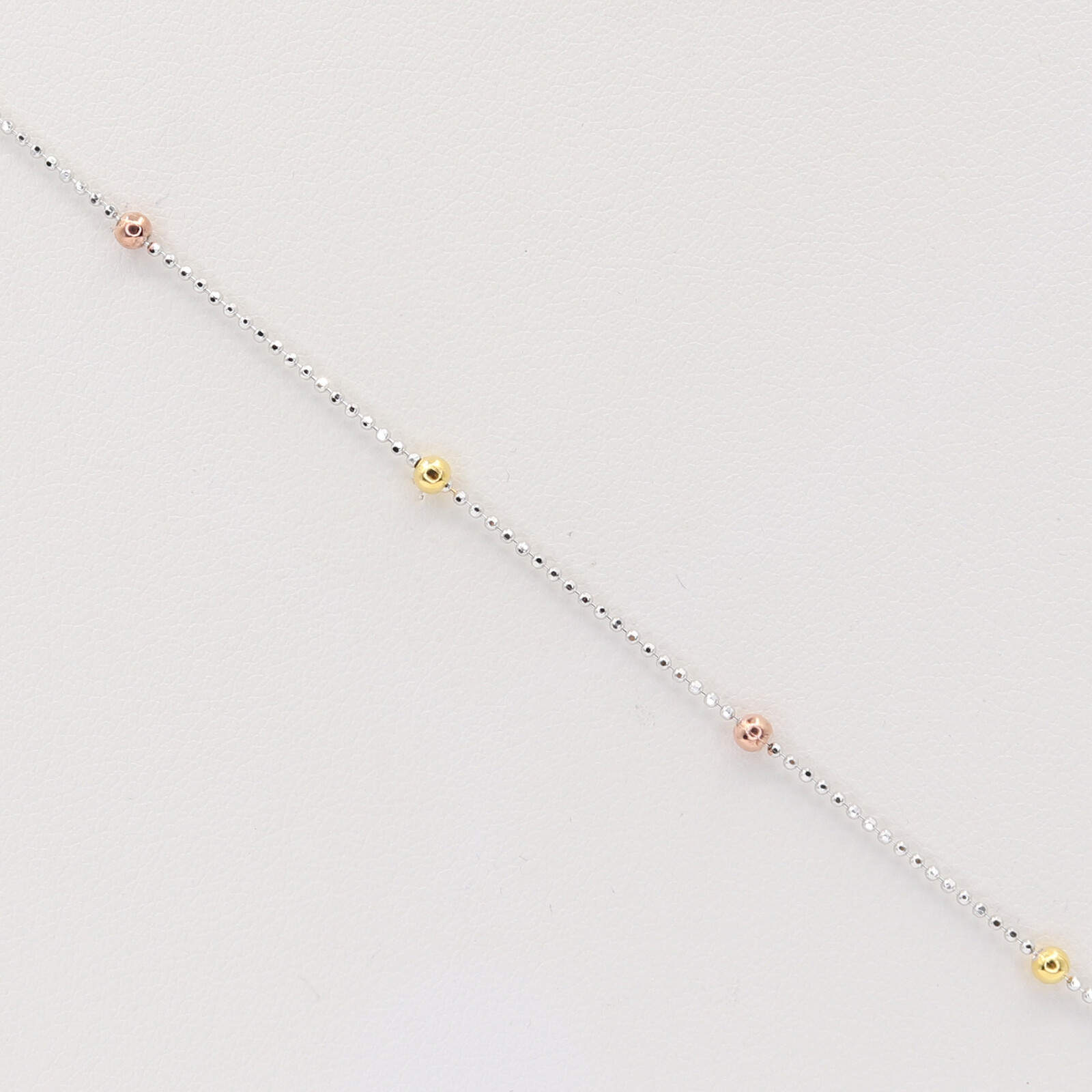 Stříbrný náramek B2094